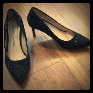 Jewel Pointy Toe Pump